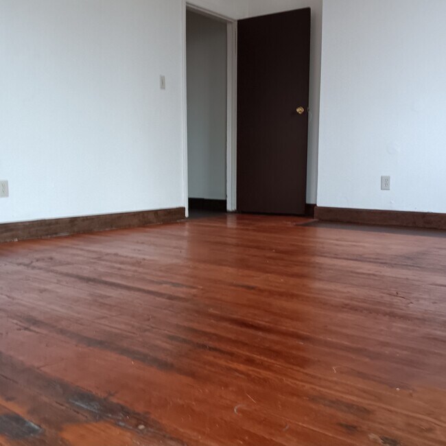 Building Photo - 2148 Auburn Ave