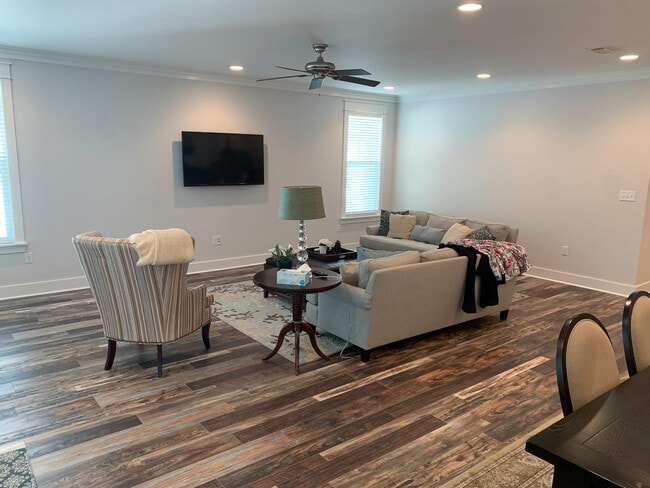 Building Photo - 741 Breakers Street