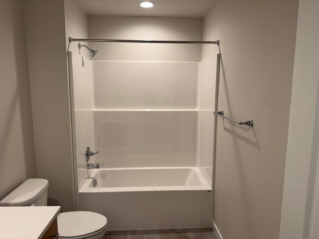 Building Photo - Spacious 3 Bedroom – Move-In Ready Brand n...