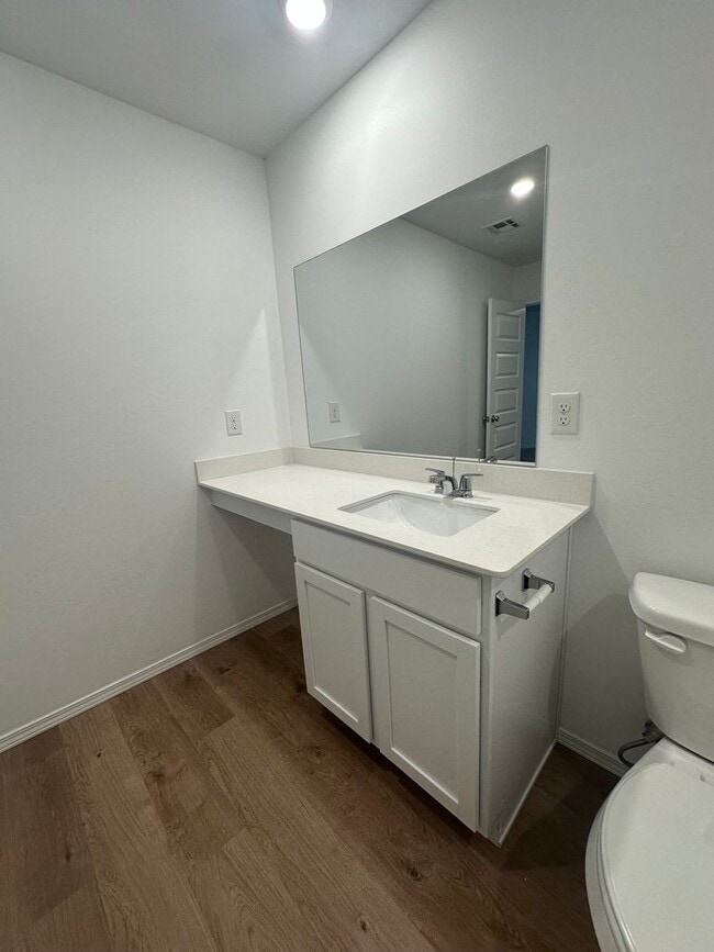 Building Photo - *Newly Built* 3 Bed 2 Bath 2 Car Garage