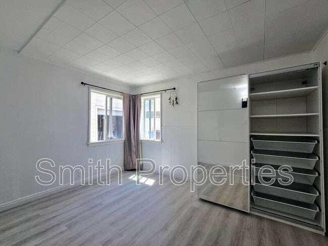 Building Photo - 4550 166th St