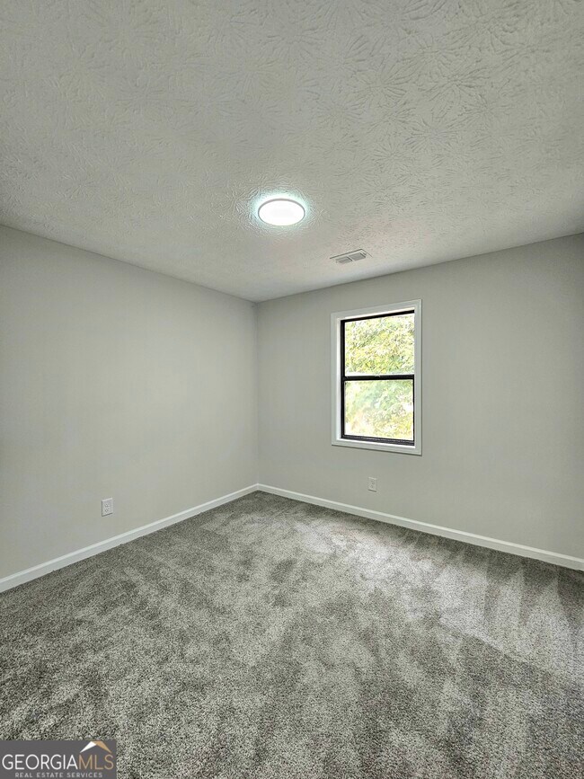 Building Photo - 5303 Kemper Pl