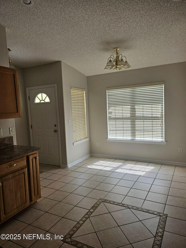 Building Photo - 9827 Nelson Forks Dr