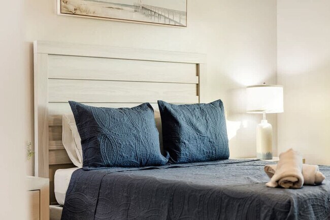 Building Photo - 5542 20th St