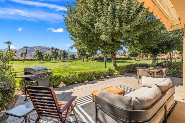 Building Photo - 179 Gran Via