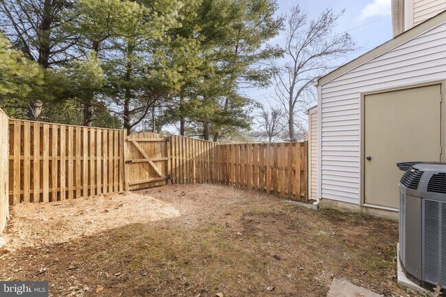 Building Photo - 3484 Legere Ct