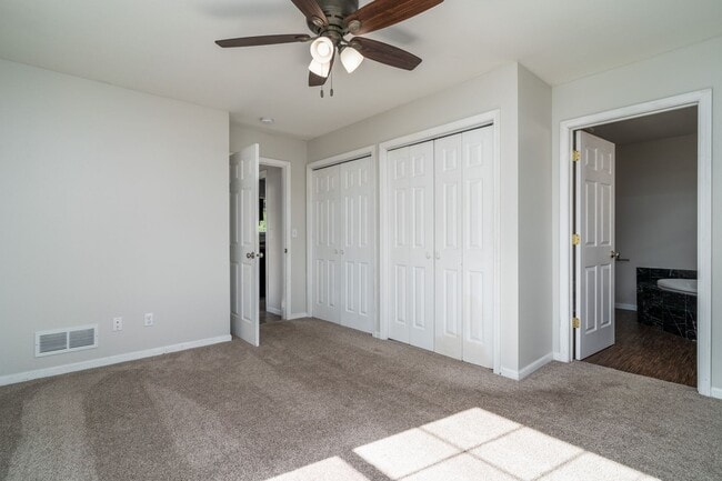 Building Photo - 4 Bedroom, 3 Bathroom Single Family Home