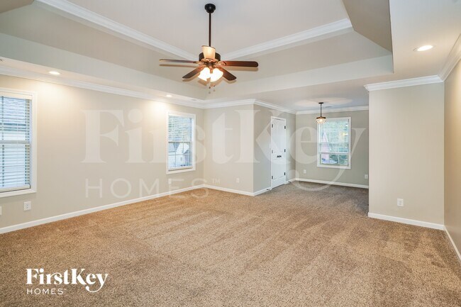 Building Photo - 1586 Raven Rd