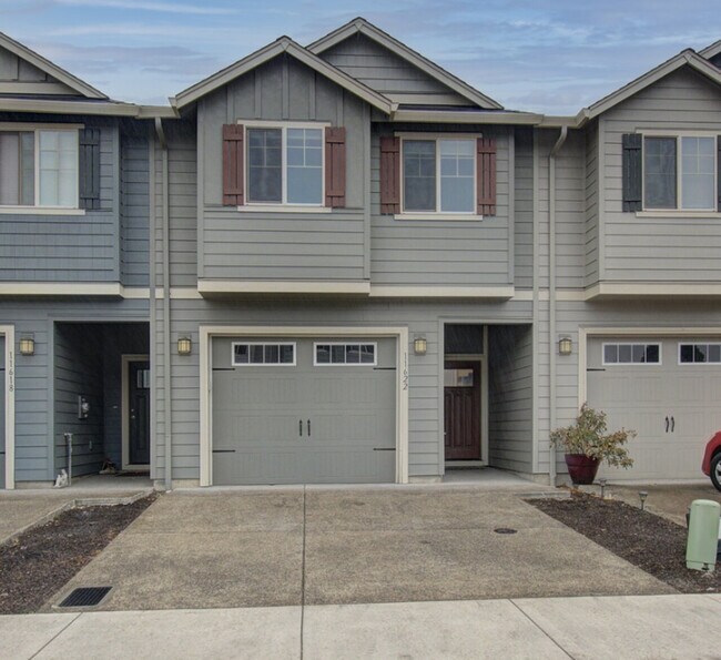 Building Photo - Prairie Park Commons Home