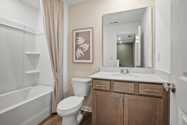 Building Photo - 12004 Oak St