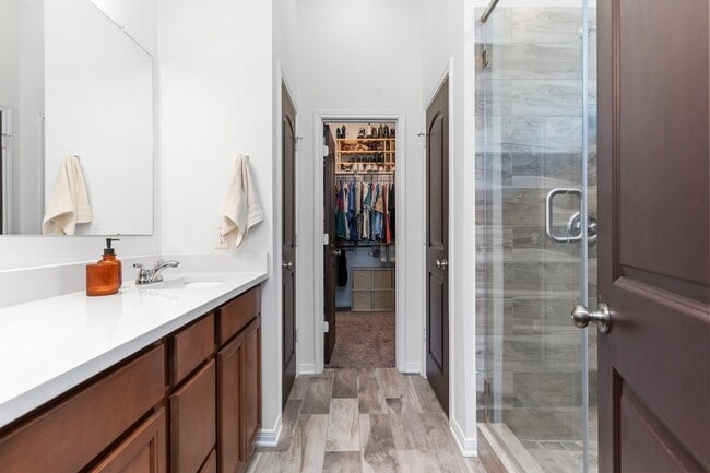 Building Photo - 3221 Climbing Gardens Ct