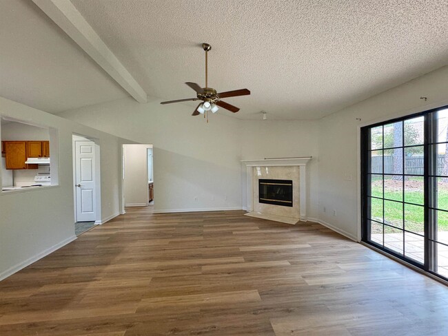 Building Photo - 2086 Magnus Ln