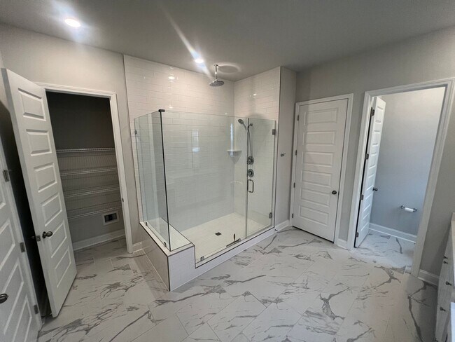 Building Photo - Beautiful Summers Corner 5Bed/4.5Bath