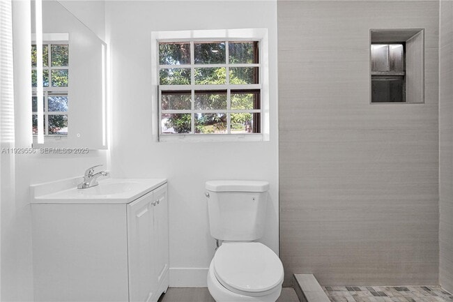 Building Photo - 47 NW 49th St