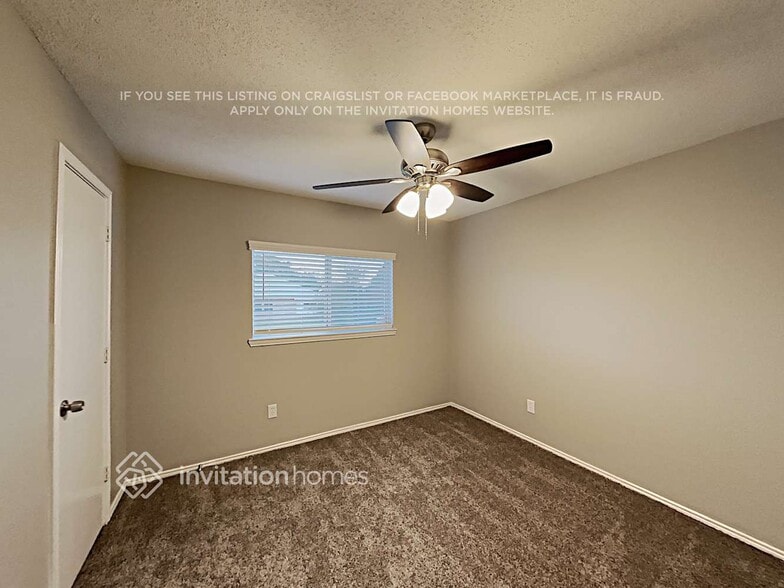 Building Photo - 704 Gibson St