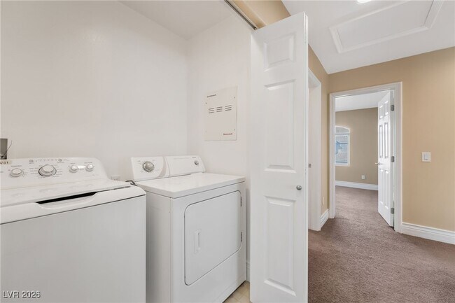 Building Photo - 131 Water Hazard Ln