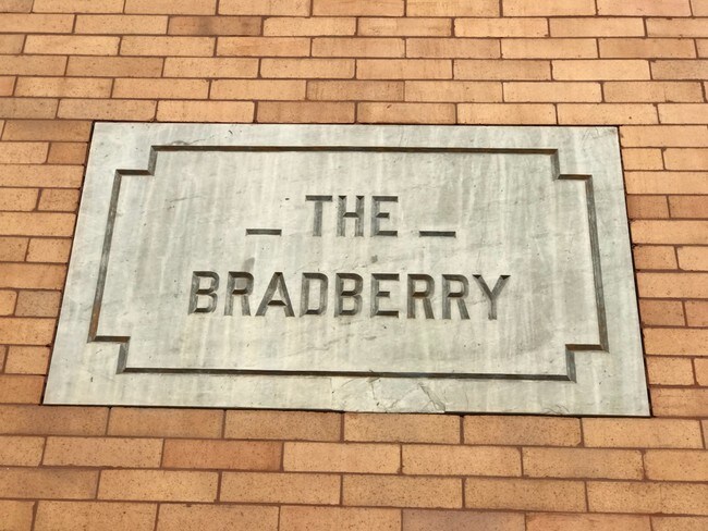 Building Photo - Bradberry