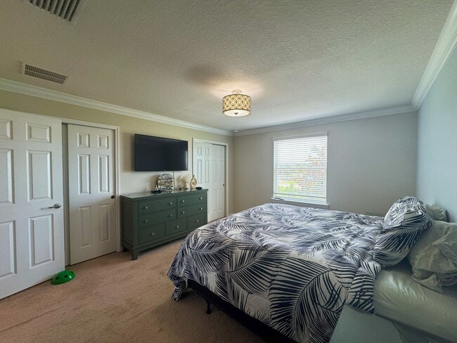 Building Photo - Updated Townhome in Gated Magnolia Park!