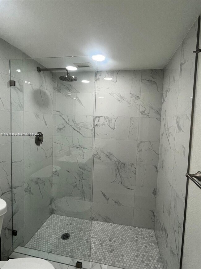 Building Photo - 2651 S Course Dr
