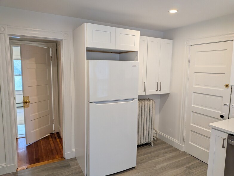 Building Photo - 91 Wallingford Rd