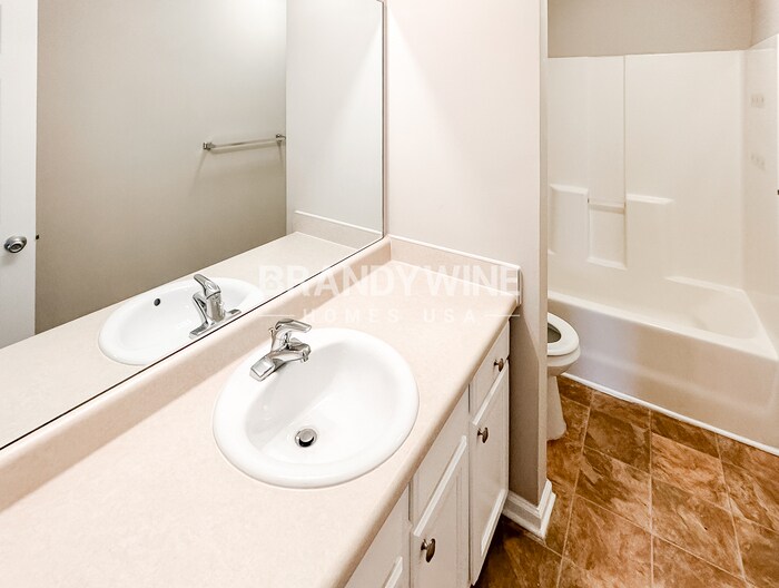 Building Photo - 244 Augusta Woods Dr
