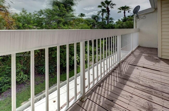 Building Photo - 4952 N Hemingway Cir