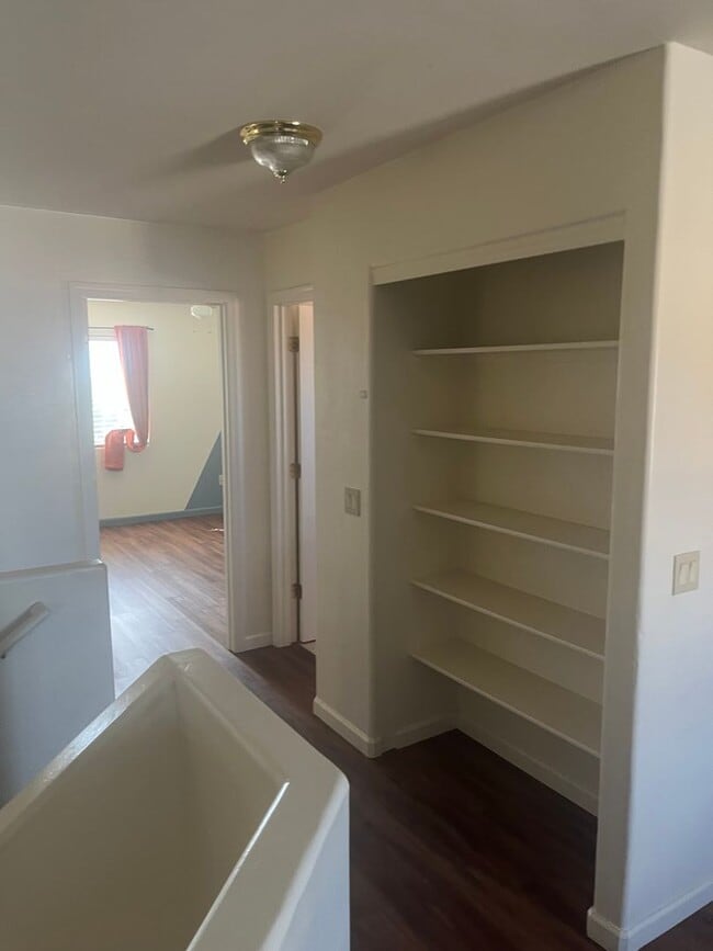 Building Photo - 8342 S Hunnic Dr
