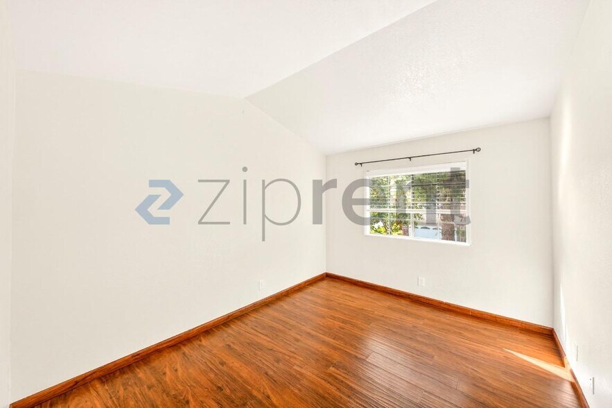 Building Photo - 29723 Windsong Ln