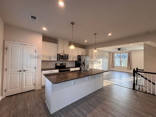 Building Photo - 8604 Red Canyon Way