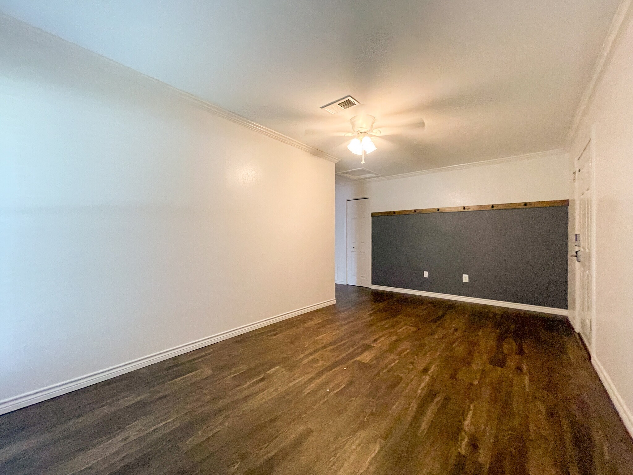 Building Photo - 312 Cedarwood Ln