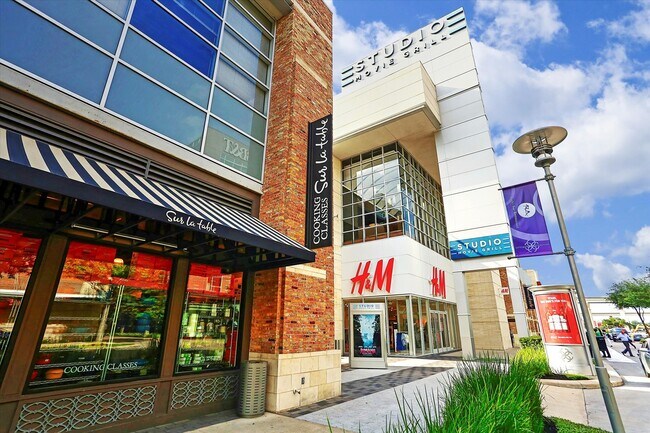 Building Photo - 12790 Yorkstone Dr