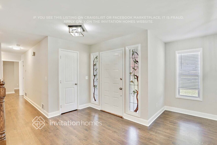 Building Photo - 5178 Rockbridge Dr