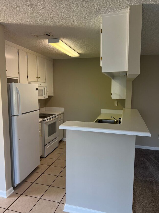 Building Photo - 153 Woodberry Dr