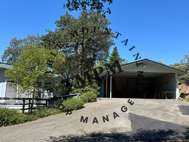 Building Photo - 373 Lodgeview Dr