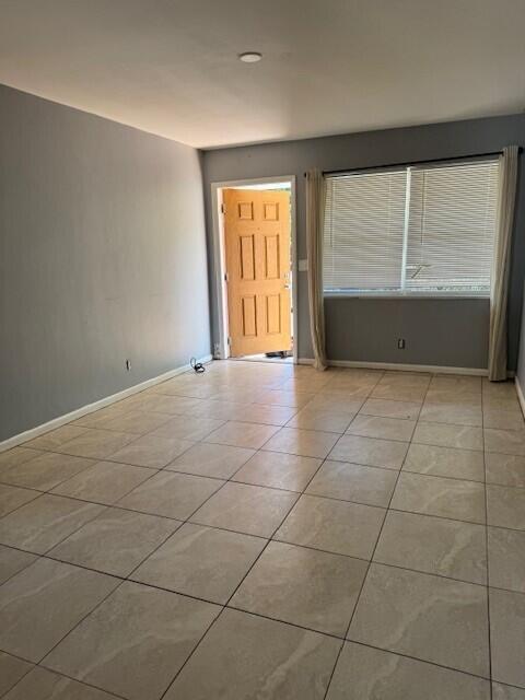 Building Photo - 13793 Oleander Ave
