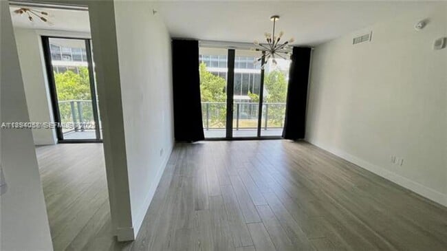 Building Photo - 2960 NE 207th St