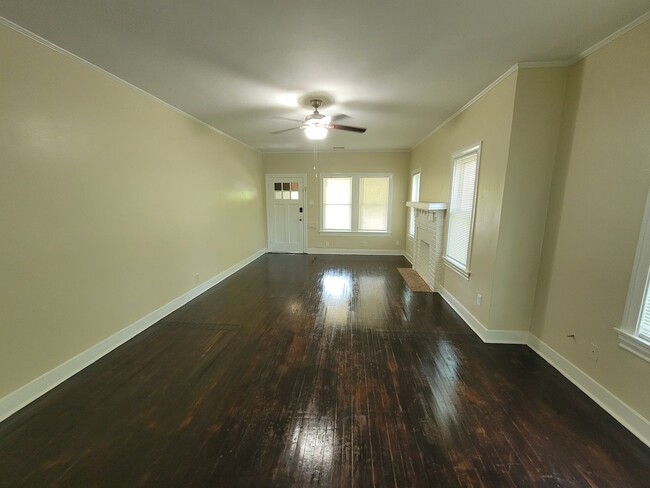 Building Photo - 4919 Avenue O