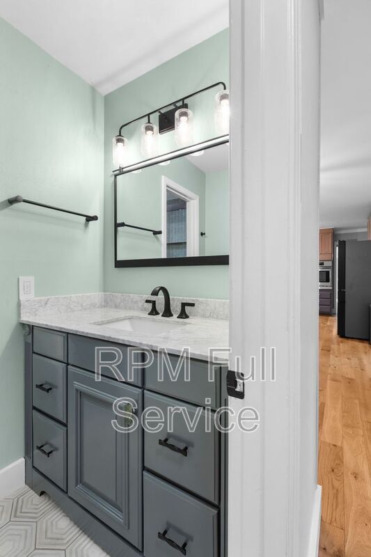 Building Photo - 8057 Arbor Dr