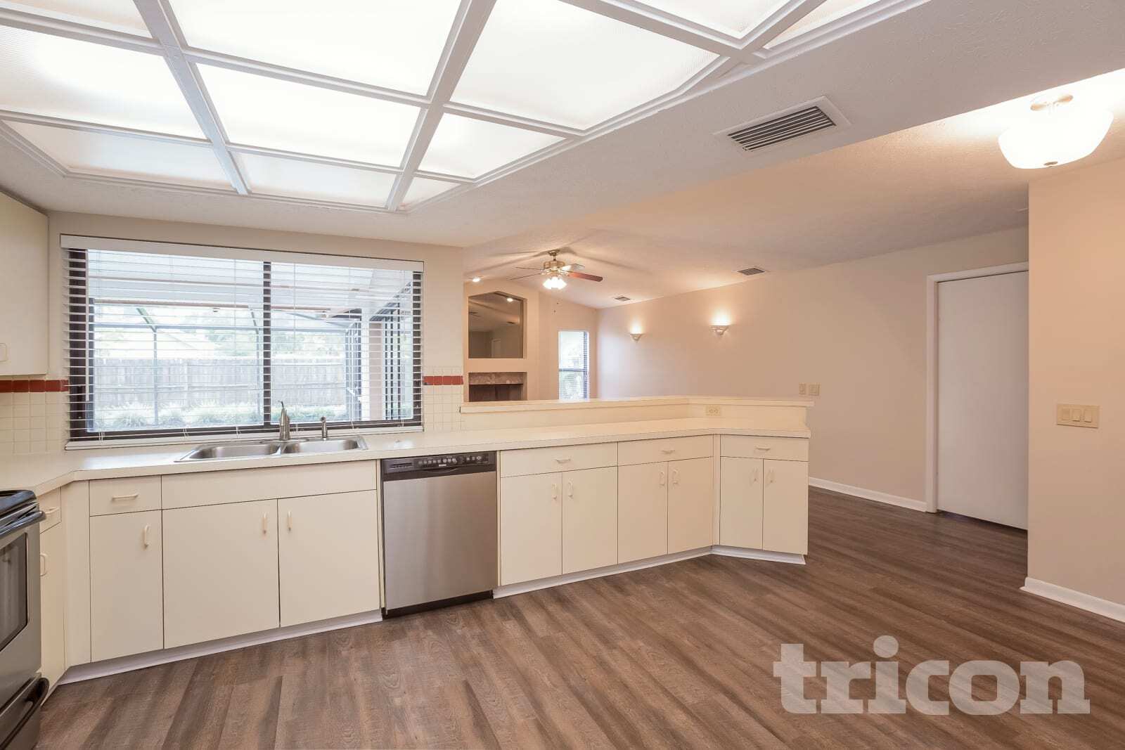 Building Photo - 1808 S Golfview Dr