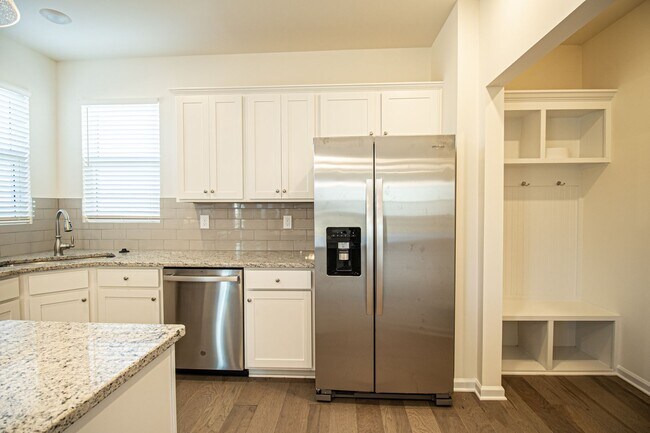 Building Photo - (Coming Soon) New 5 Bedrooms home in Indian Trail!