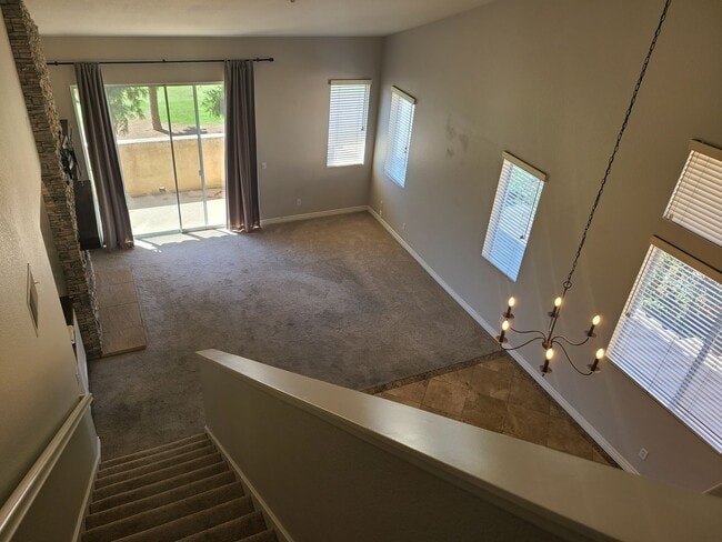 Building Photo - Great golf course views