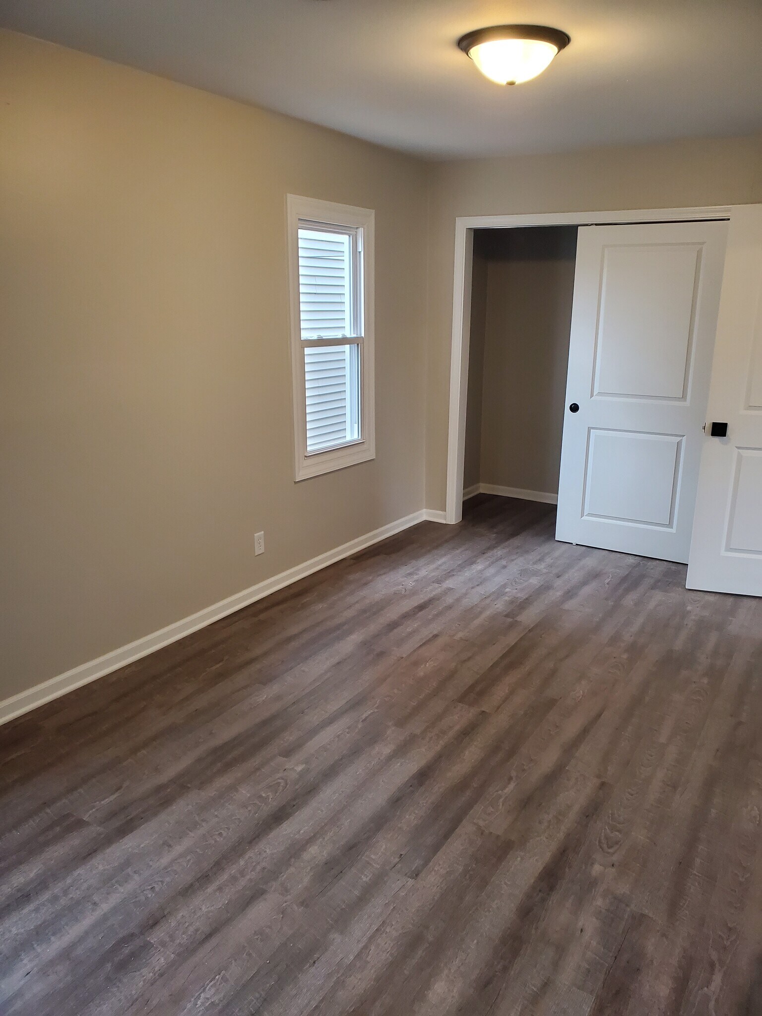 Building Photo - 119 W Wisconsin Ave