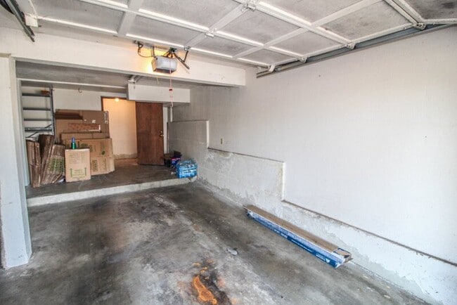 Building Photo - 12717 NE 170th Ln