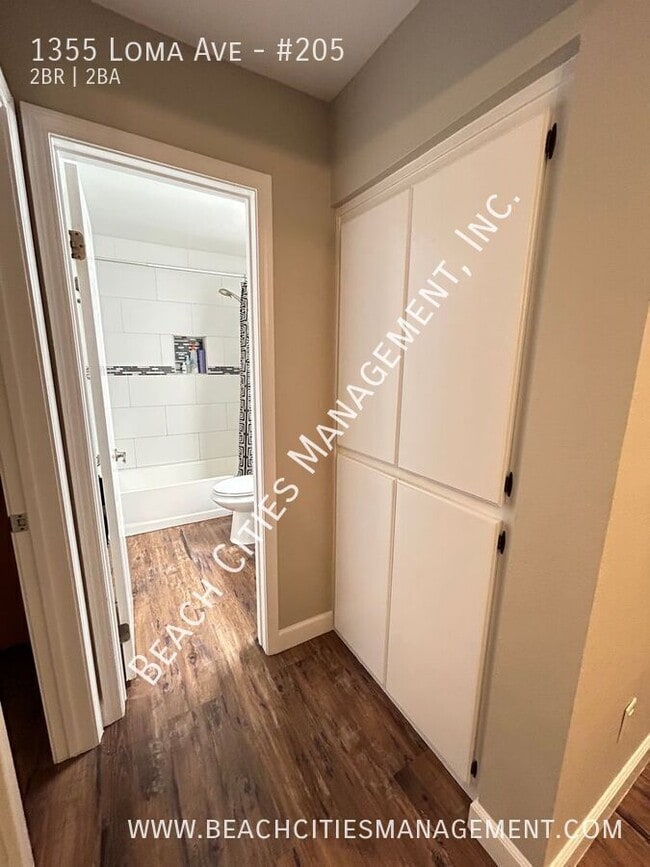 Building Photo - 1355 Loma Ave