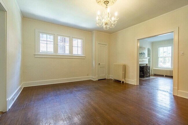 Building Photo - 343 N McLean Blvd