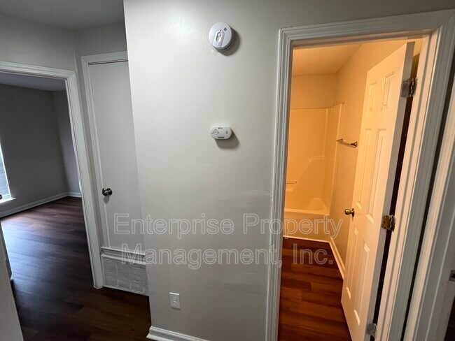 Building Photo - 5628 Autumn Valley Dr