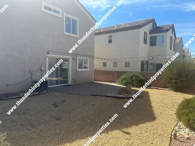 Building Photo - Gated community near Sandia Labs & KAFB
