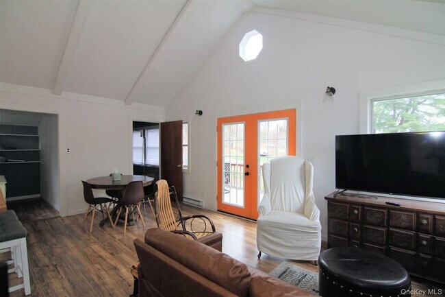 Building Photo - 71 Miller Rd