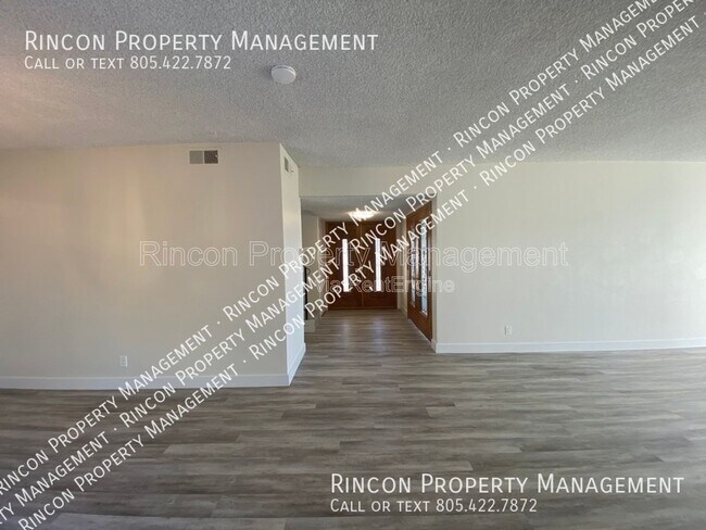 Building Photo - 555 Skyline Rd