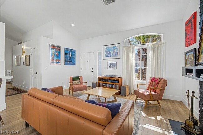 Building Photo - 679 Scenic Tierra Ln